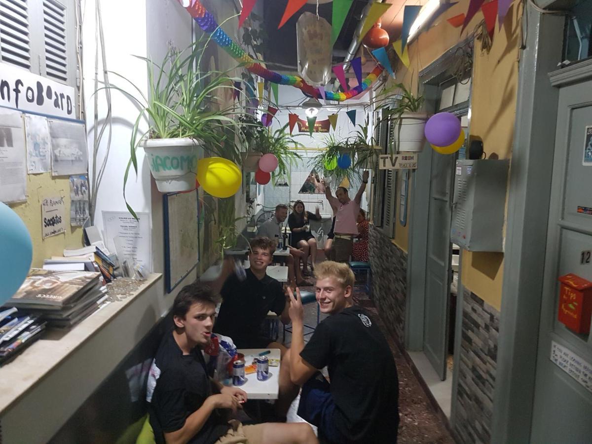 Pagration Youth Hostel Athene Buitenkant foto