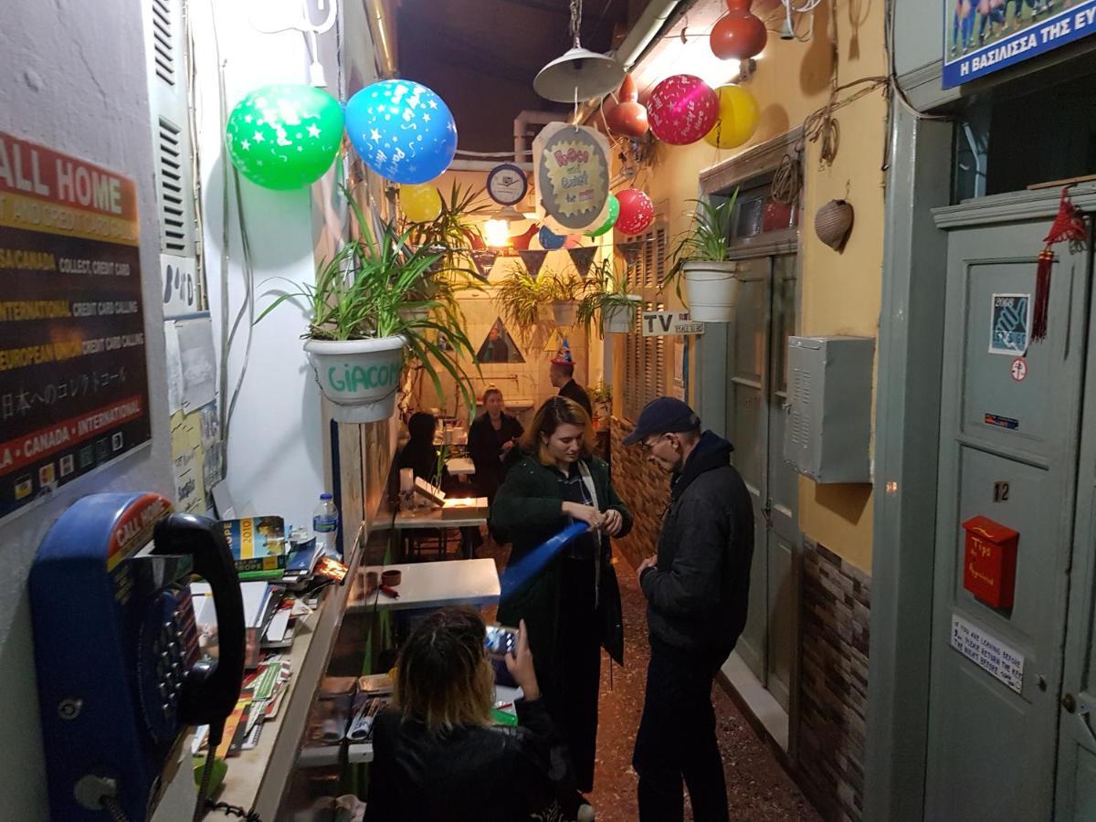 Pagration Youth Hostel Athene Buitenkant foto