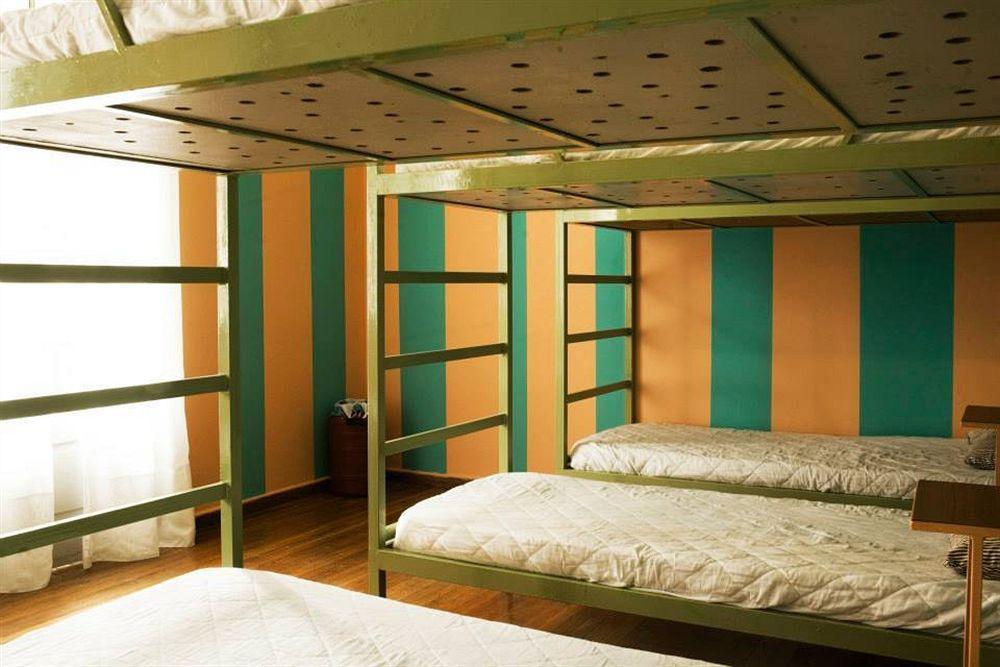 Pagration Youth Hostel Athene Buitenkant foto