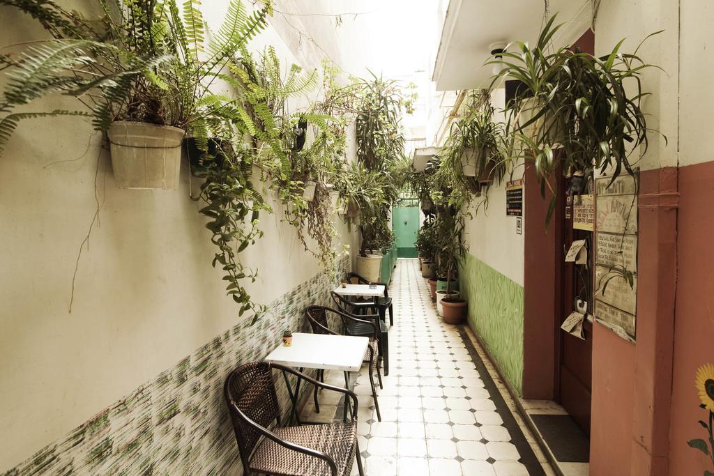 Pagration Youth Hostel Athene Buitenkant foto