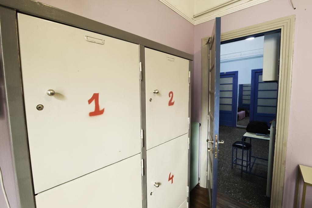 Pagration Youth Hostel Athene Buitenkant foto